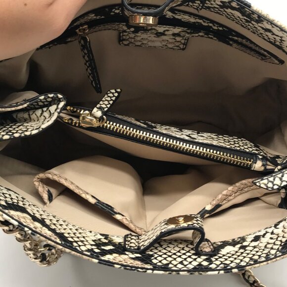 I.N.C. International Concepts Deliz Medium Snake Embossed Chain Shoulder Bag - Picture 10 of 11